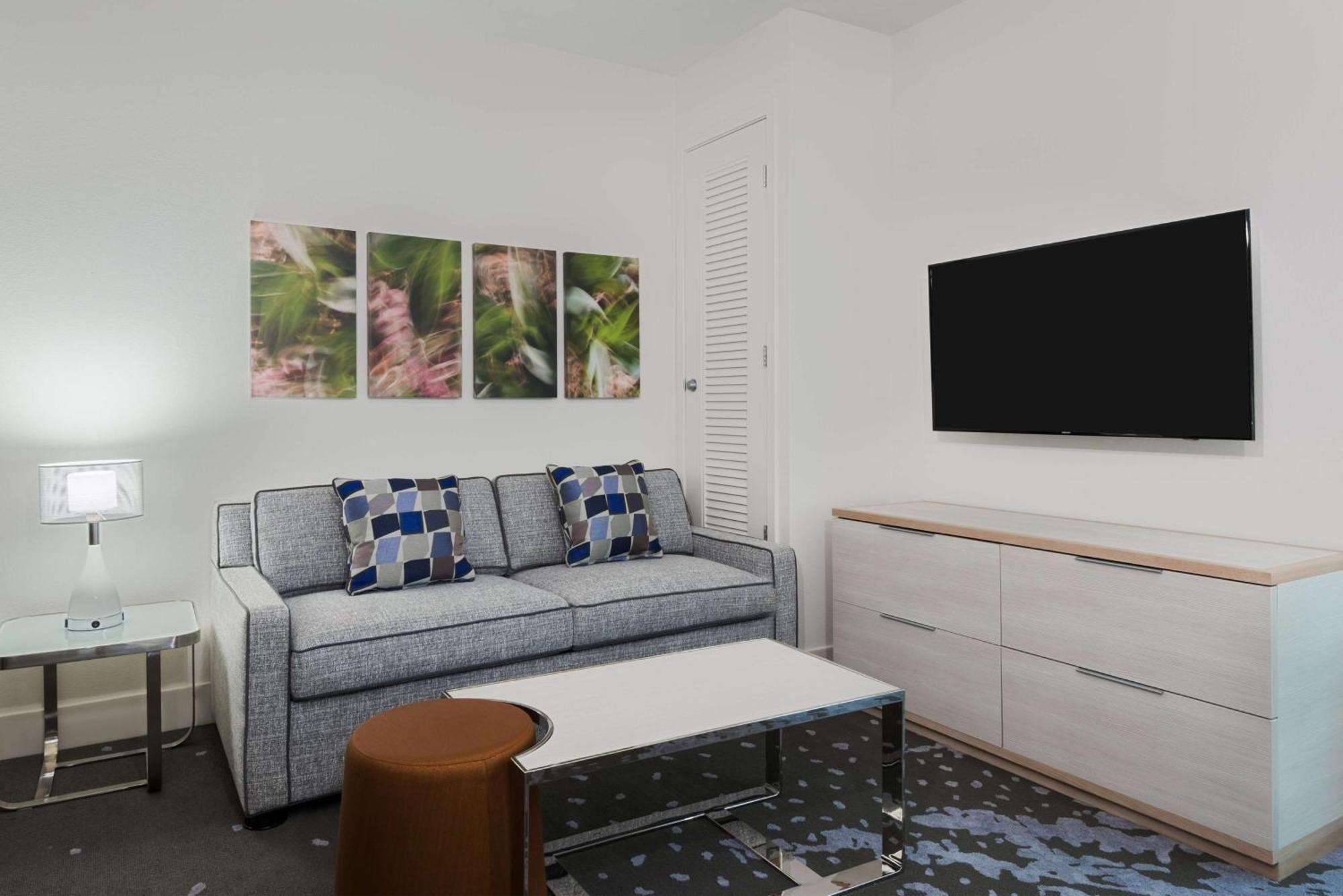 Homewood Suites By Hilton Sarasota-Lakewood Ranch The Meadows Exterior photo