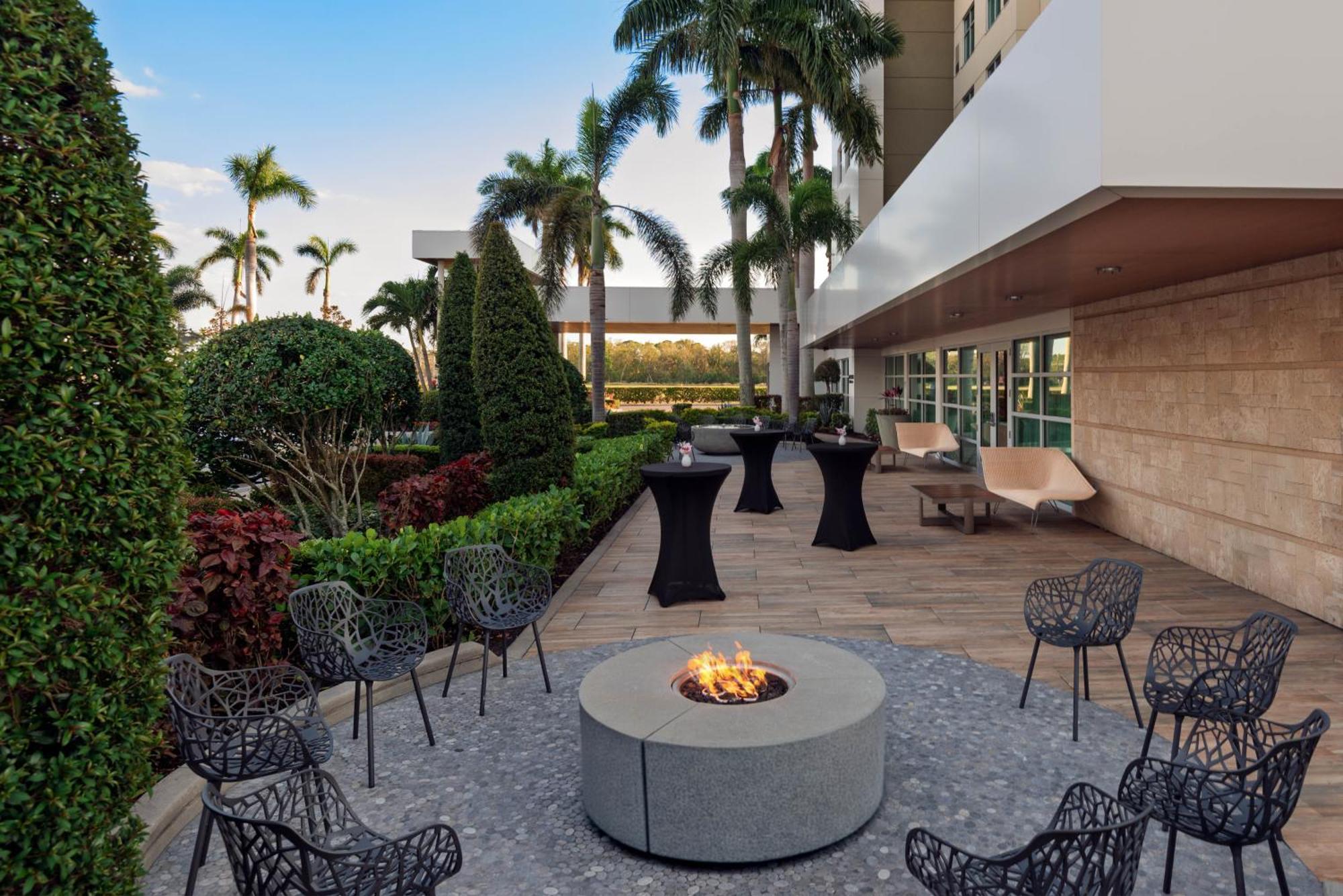 Homewood Suites By Hilton Sarasota-Lakewood Ranch The Meadows Exterior photo